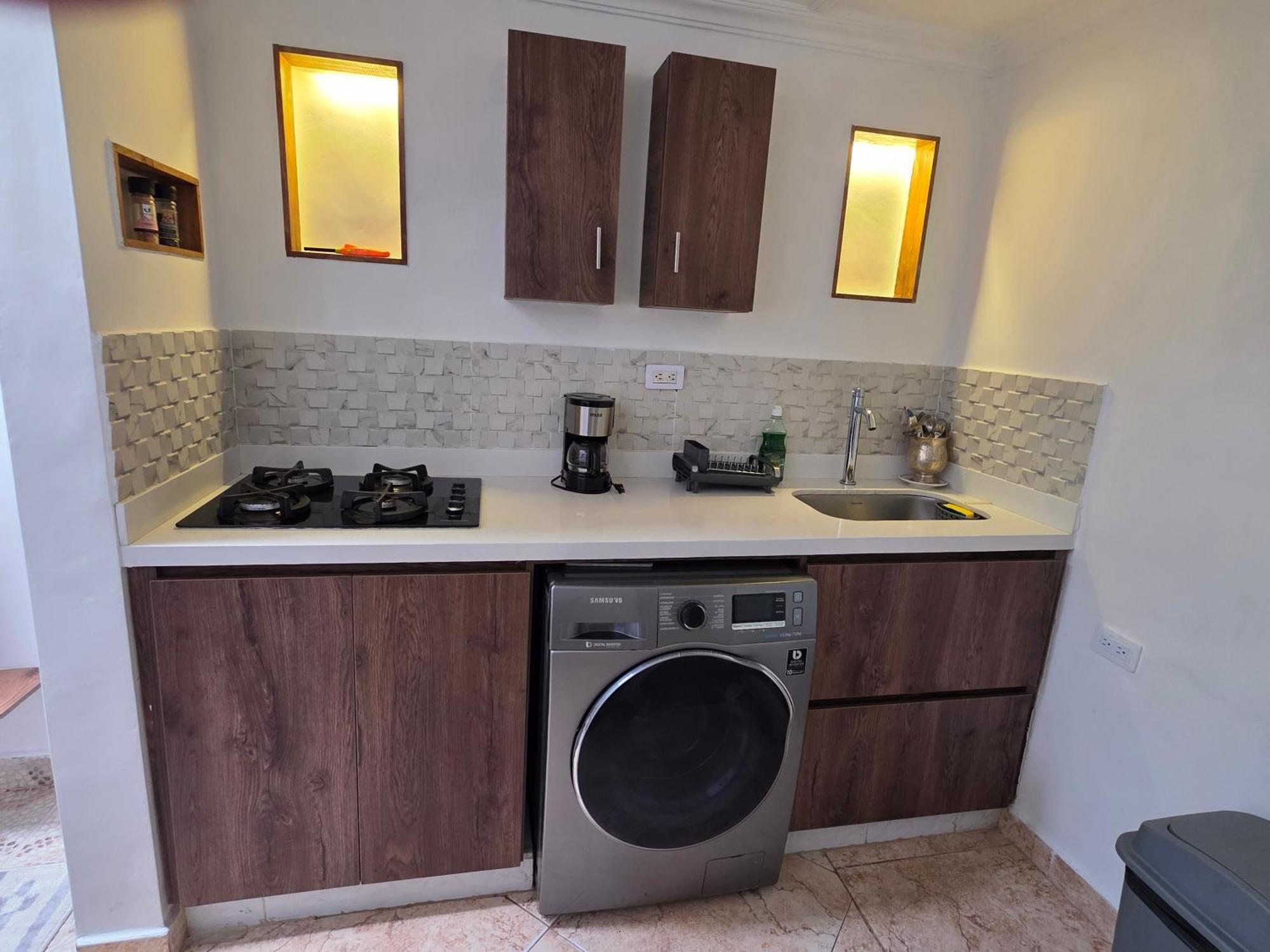 Apartamento Entero A 800metros Estación Poblado